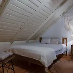 Hébergement de vacances Lesny Dom Z Basenem W Okolicy Zegrza