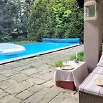 Lesny Dom Z Basenem W Okolicy Zegrza Дом отдыха Gasiorowo (Legionowo)