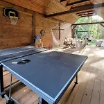 Дом отдыха Lesny Dom Z Basenem W Okolicy Zegrza Gasiorowo (Legionowo)