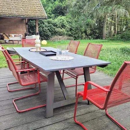 Feriehus Lesny Dom Z Basenem W Okolicy Zegrza Gasiorowo (Legionowo)