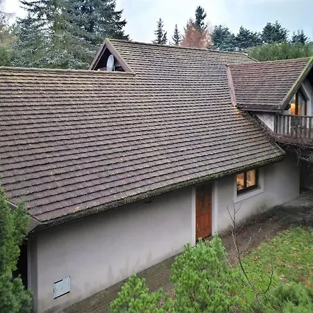 Dom wakacyjny Leśny Dom Z Basenem W Okolicy Zegrza Gasiorowo (Legionowo)