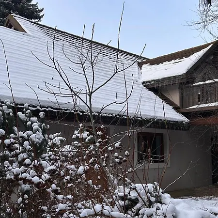 Leśny Dom Z Basenem W Okolicy Zegrza Dom wakacyjny