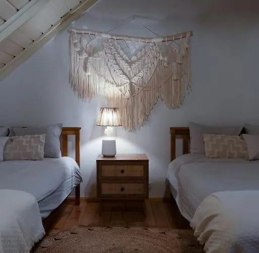 Dom wakacyjny Leśny Dom Z Basenem W Okolicy Zegrza