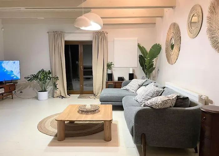 Leśny Dom Z Basenem W Okolicy Zegrza *