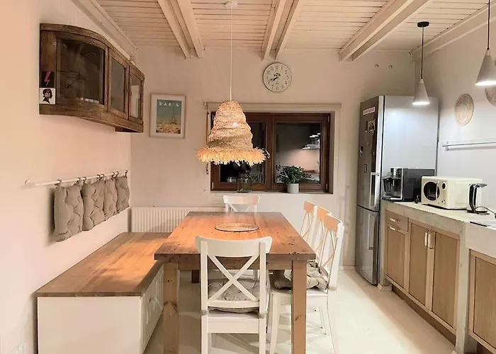 Lesny Dom Z Basenem W Okolicy Zegrza Holiday home Gasiorowo (Legionowo)