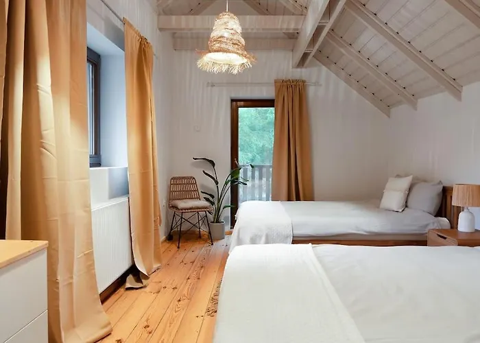 Lesny Dom Z Basenem W Okolicy Zegrza Holiday home *