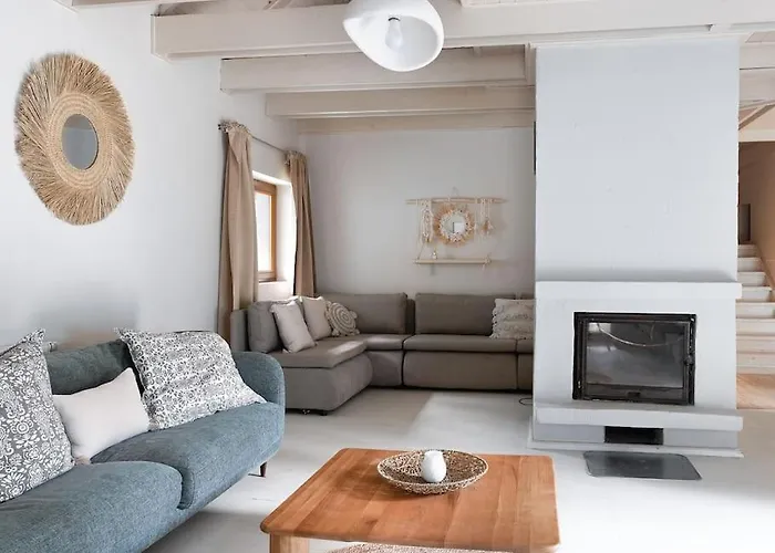 Leśny Dom Z Basenem W Okolicy Zegrza Dom wakacyjny *