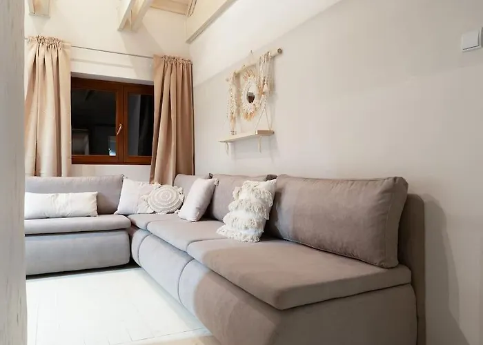 Leśny Dom Z Basenem W Okolicy Zegrza Dom wakacyjny