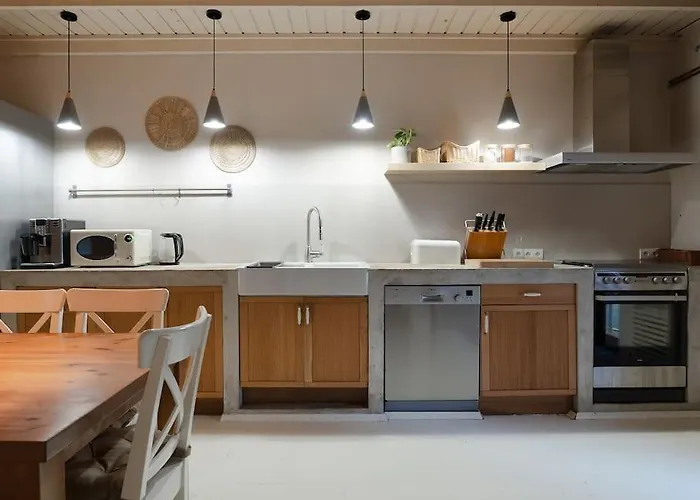 Holiday home Lesny Dom Z Basenem W Okolicy Zegrza *