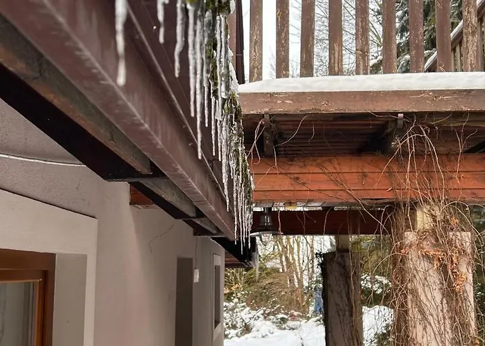Leśny Dom Z Basenem W Okolicy Zegrza Gasiorowo (Legionowo)